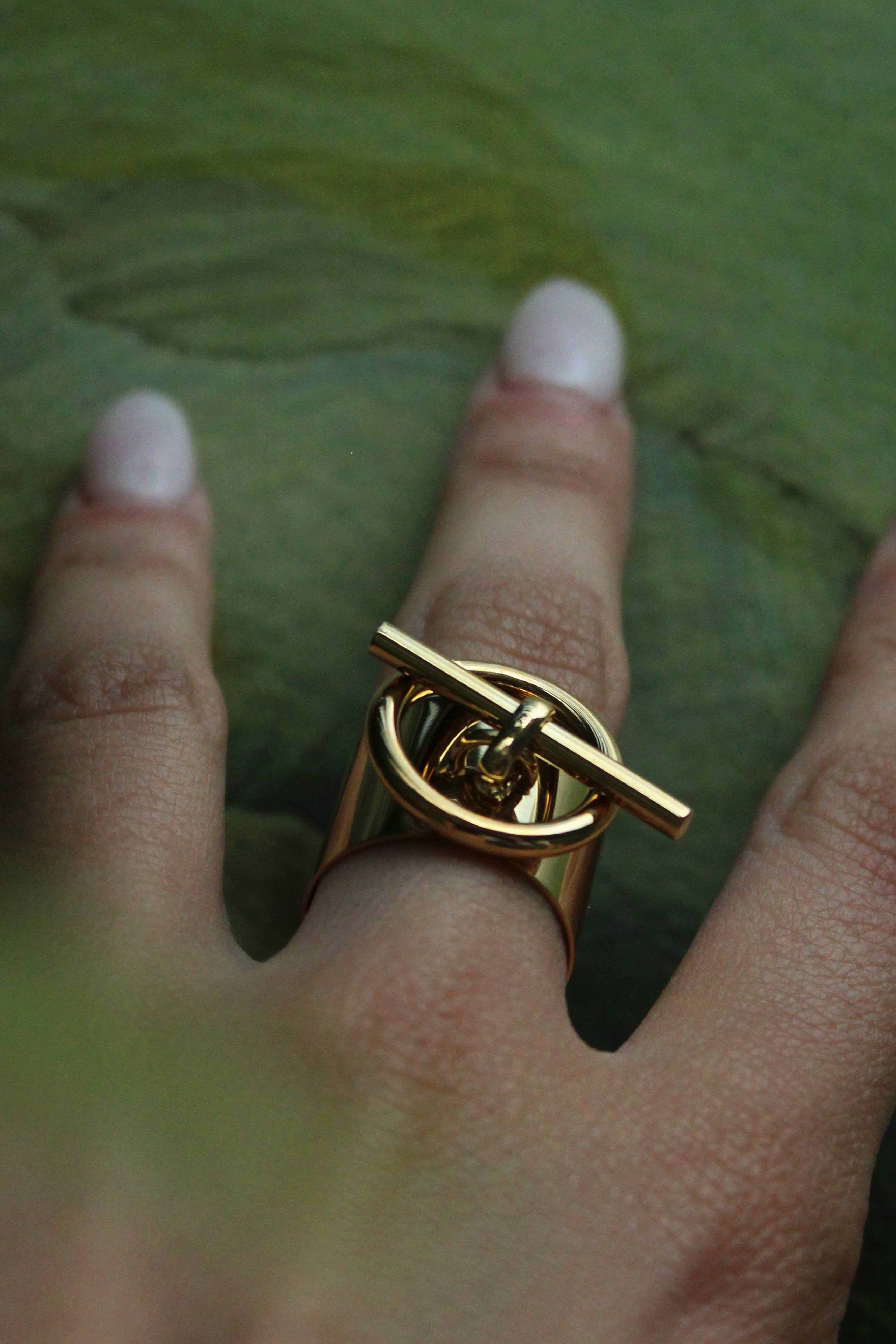 "ARAS" ring