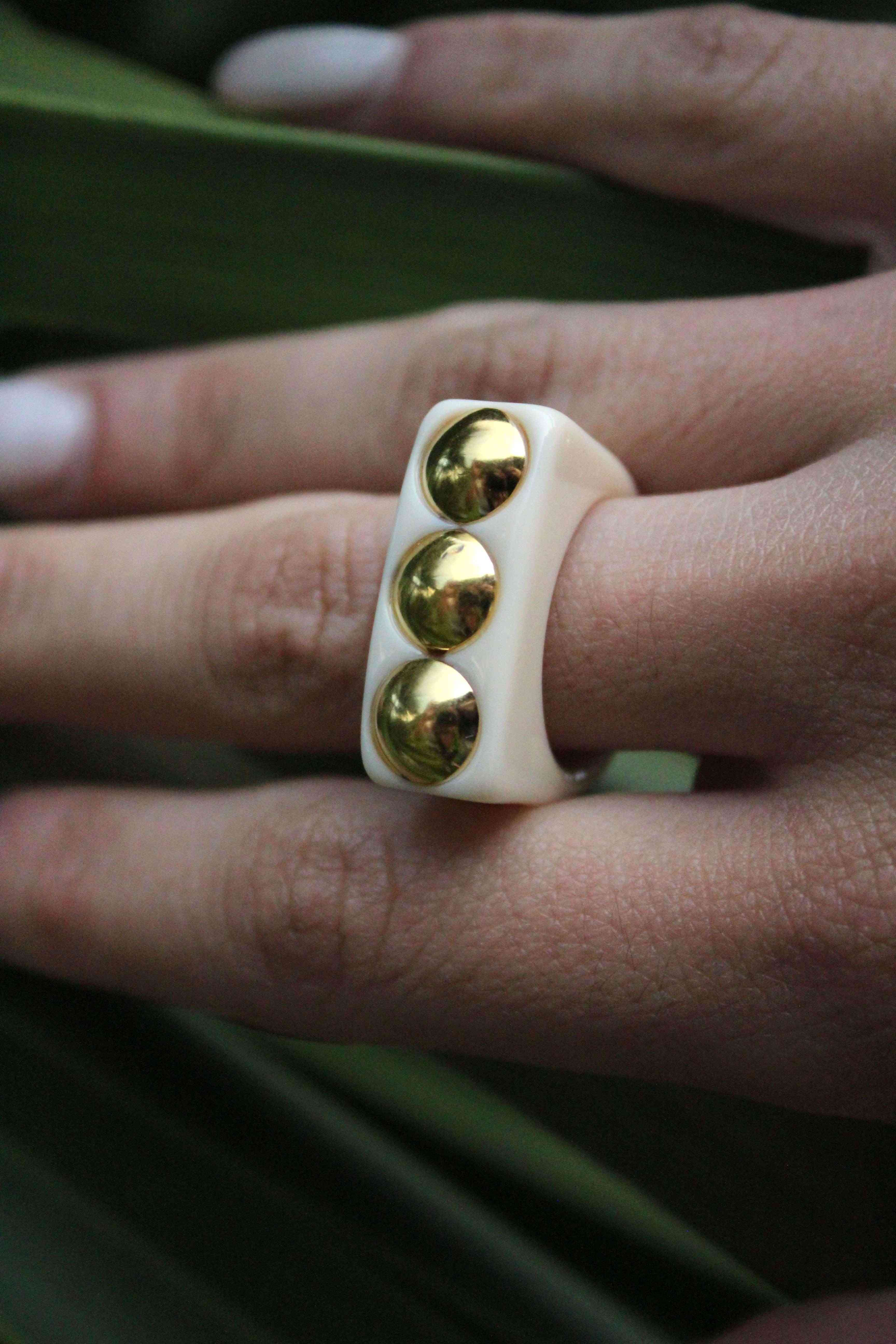 "BUBBLE" ring