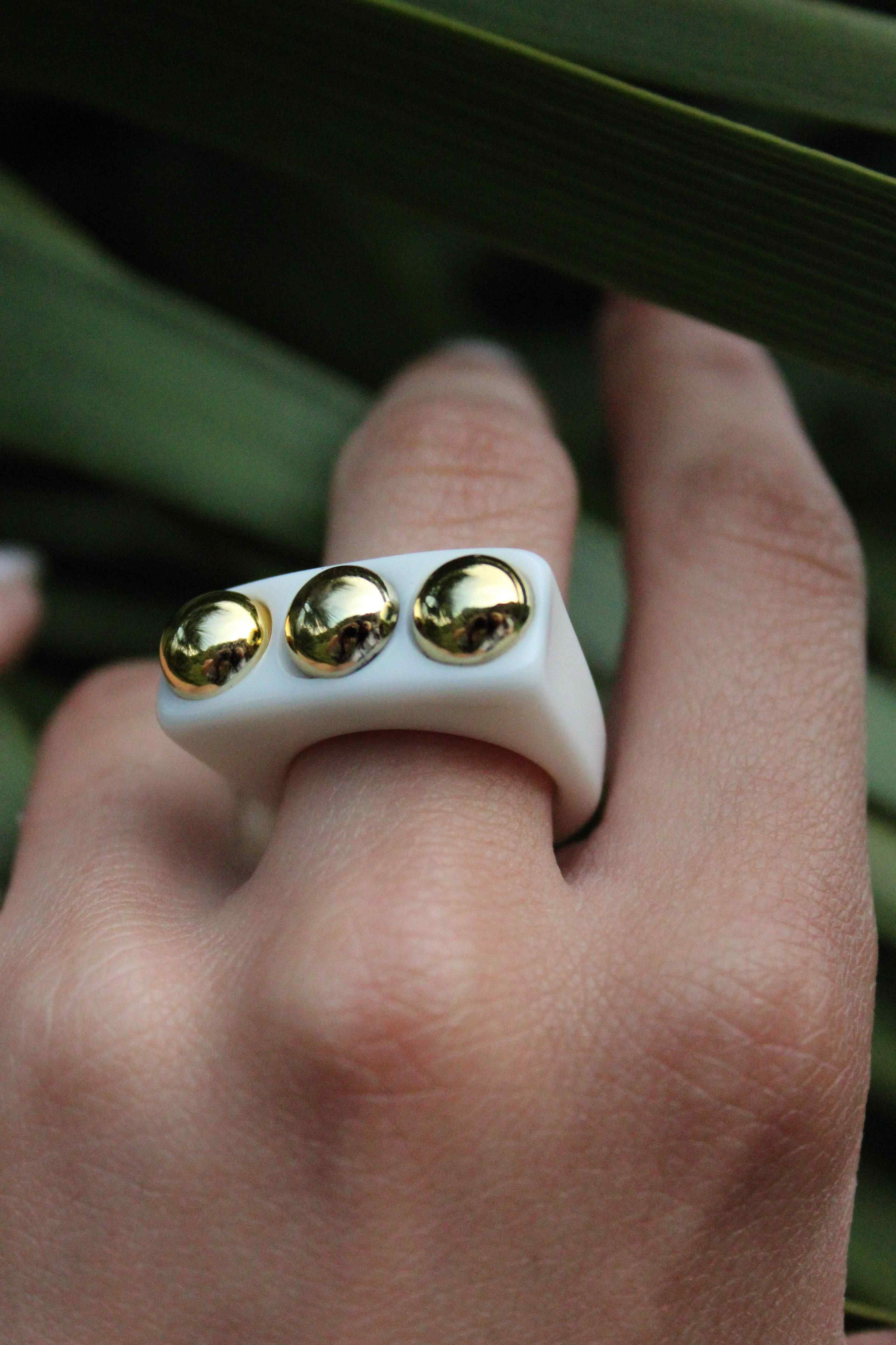 "BUBBLE" ring